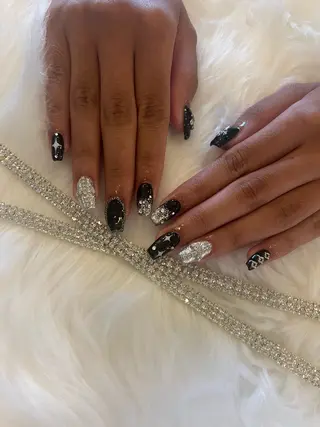 ネイル RÊVIA所属・RÊVIA (レヴィア)のネイルデザイン