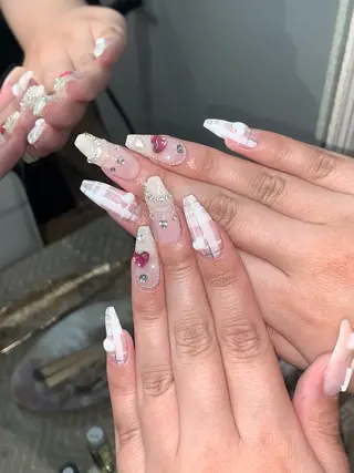 ネイル NES NAIL所属・さゆり￤推しキャラ ￤ロングネイル🩷のネイルデザイン