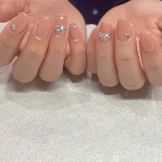 ネイル パラジェルサロン 大人女性が通うサロンのネイルデザイン