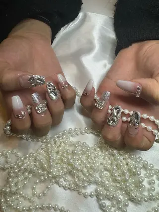 ネイル 濱岡 咲のネイルデザイン