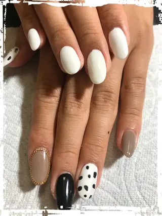 ネイル ECLAT エクラ所属・寺山 千鶴のネイルデザイン