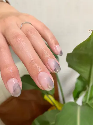 ミディアム GRG NAILのネイルデザイン