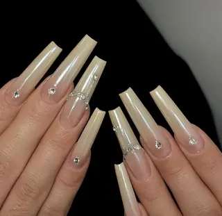 ネイル Pure&Rich Nailのネイルデザイン