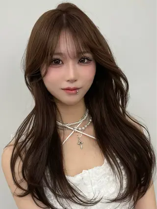 ロング カラー 顔まわりの神様✨ 透明感カラー藤嶋秀幸のヘアスタイル