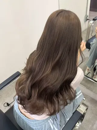 ロング moe/名古屋 /カラーモデルのヘアスタイル