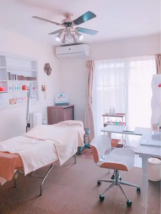 cherir〜シェリール〜所属・cherir 〜シェリール〜のエステ・リラクイメージ