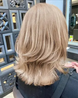 ミディアム fiti 港南台店のヘアスタイル