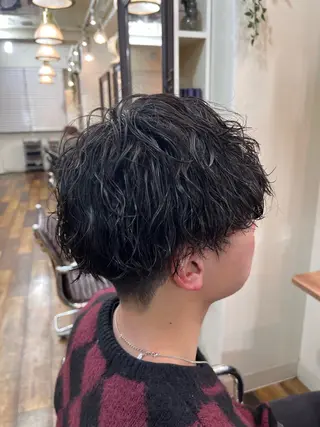 ショート Lily hair所属・メンズ’ショート特化 クロスのヘアスタイル