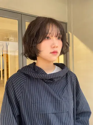 ショート カラー パーマ 岩橋 生和のヘアスタイル