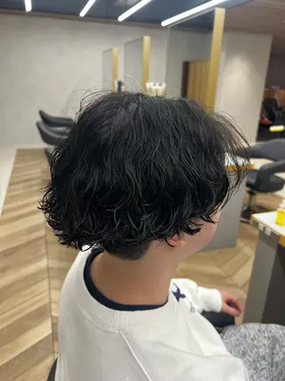 ショート パーマ メンズ 🪐メンズ特化 ヤマクラ　タイキのヘアスタイル