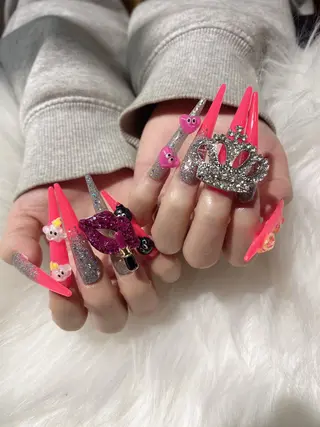 ネイル KISHIMOTO NOZOMIのネイルデザイン