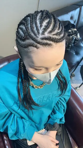 ロング SPINEL Sawaのヘアスタイル