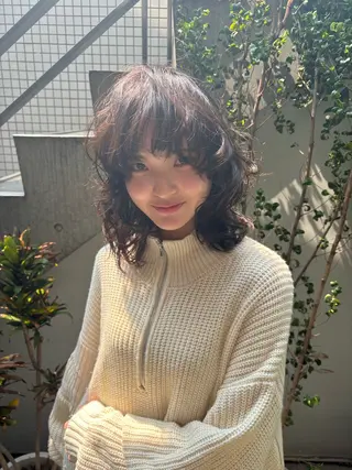 ミディアム SHOTA ハイライト/パーマのヘアスタイル