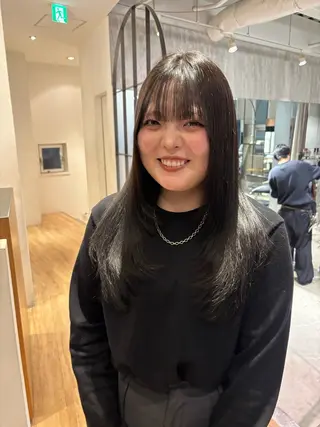 ロング 西田 美侑/カットモデルのヘアスタイル