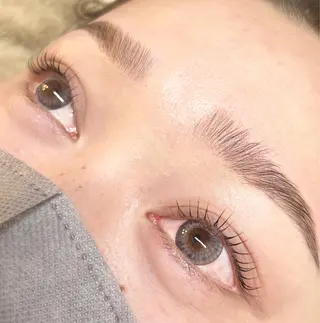 マツエク・マツパ 🩷 AYAKAの眉毛・アイブロウイメージ