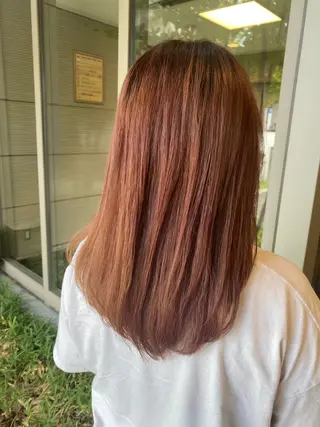 カラー Fika所属・山浦 貴恵のヘアスタイル