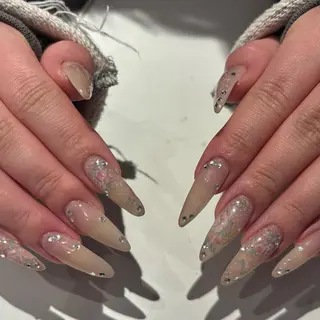 ネイル 石川 萌香のネイルデザイン