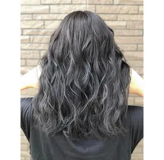 ミディアム カラー アンドウ ユウ/ レイヤーカット/韓国のヘアスタイル