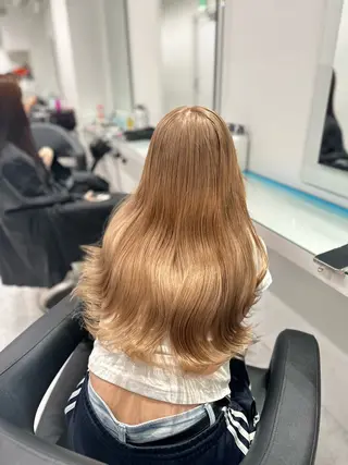 セミロング カラー ❄最強かわいいカラー ❄️MINA❄️のヘアスタイル