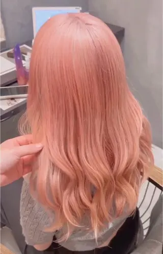 ロング カラー ハイトーン、カラー 特化⟡.·すわ☁️のヘアスタイル