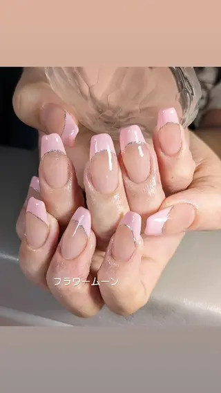 ネイル フラワー ムーンのネイルデザイン