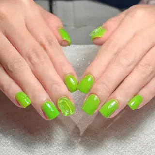 ネイル Mizuliネイル 眉毛メイクのサロンのネイルデザイン