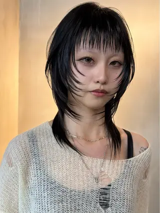 セミロング カラー ウルフ/レイヤー ⚡️ITSUKU⚡️のヘアスタイル