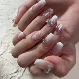 ネイル nail.gorin所属・吉村 優子のネイルデザイン