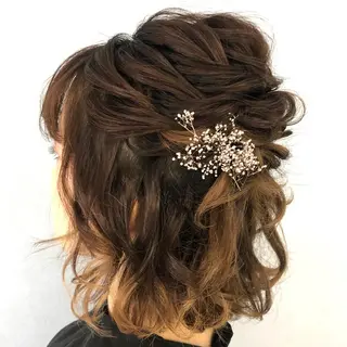 ミディアム ヘアアレンジ feliz ﾌｪﾘｰｽのマツエク・マツパデザイン