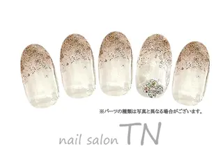 ネイル 矢川 まどかのネイルデザイン