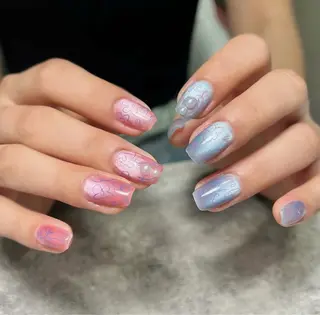 ミディアム Atelier  nail所属・︎ ユイナのネイルデザイン