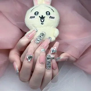 ネイル 𝑌𝑈𝑈𝐾𝐴 /ワンホン/量産型のネイルデザイン