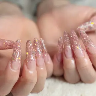 ネイル glossnail MIKIのネイルデザイン