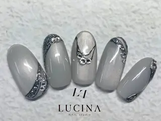 ネイル 新橋 ルキナ スタッフのネイルデザイン