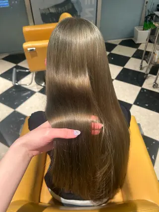 ロング 高山 沙来/レイヤー カット/髪質改善艶髪のヘアスタイル