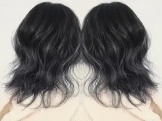 ミディアム カラー NEO Beauty Salon所属・𝐍𝐄𝐎 𝐉𝐔𝐑𝐈のネイルデザイン