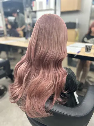 ロング カラー YUKA🤍ベージュ /ミルクティーのヘアスタイル