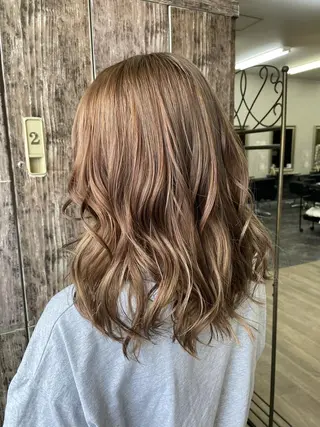 ミディアム カラー パーマ ヘアアレンジ メンズ キッズ ネイル N-plants 楓のヘアスタイル