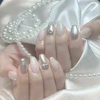 ネイル RAFFINE 月🦋🩵のネイルデザイン