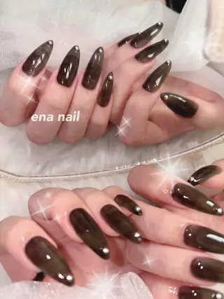 ネイル toyvenail 🖤enaのネイルデザイン