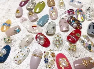 ネイル MAXKELLY ASAのネイルデザイン