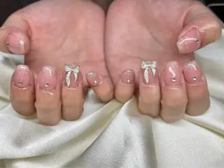 ネイル マツエク・マツパ アイブロウ Nail&eye Belire 新宿のネイルデザイン