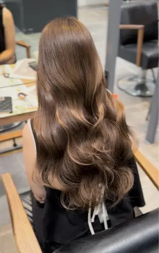 ロング 艶カラー /顔周り◎ 小川泰輝💍のヘアスタイル