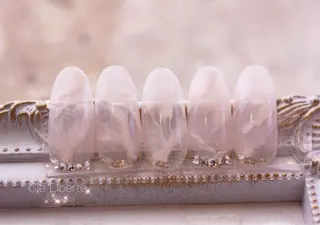 ネイル Elio所属・Elio 国泰寺のネイルデザイン