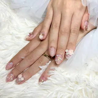 ネイル nail salon Ecrin所属・前島 稀歩のネイルデザイン