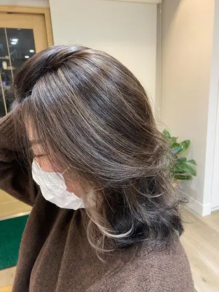 ミディアム ボブ/レイヤー/ 縮毛矯正/オオバコのヘアスタイル