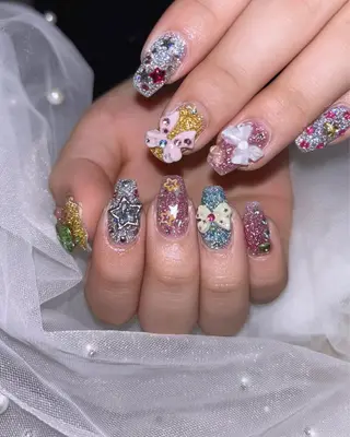 ネイル ToliyDeliy akemiのネイルデザイン