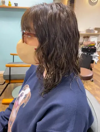 ミディアム パーマ 20代、30代からの おしゃれ🍃笹岡航太のヘアスタイル