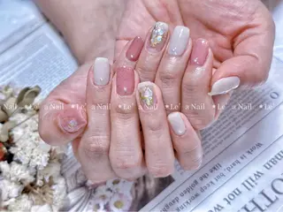 ミディアム カラー ネイル Lea NAILsalon所属・Le’a NailSalonのネイルデザイン