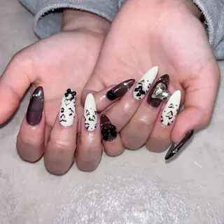 ネイル mimi 高石桃朱のネイルデザイン